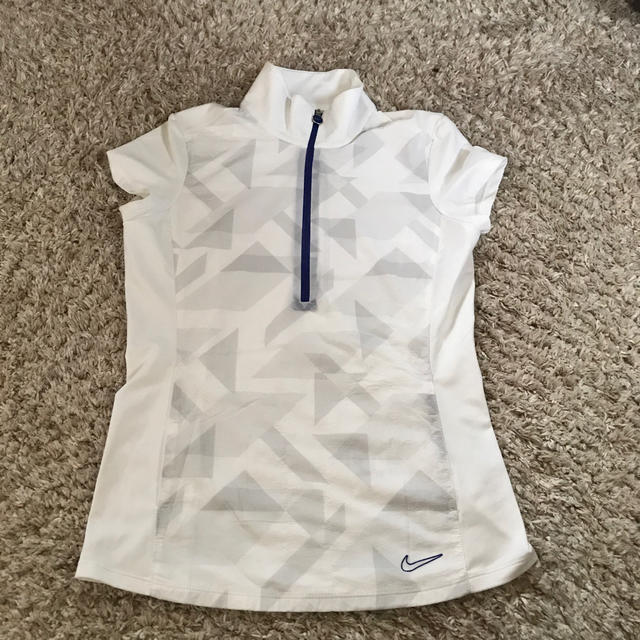 NIKE(ナイキ)のNIKE の小さ目サイズ　爽やか夏コーデ　usedほぼ新品 スポーツ/アウトドアのゴルフ(ウエア)の商品写真