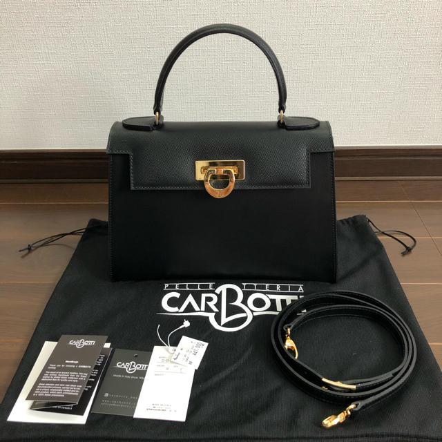 CARBOTTI ハンドバッグ