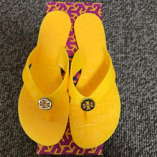 トリーバーチ(Tory Burch)の新品　未使用トリバーチサンダル23.5〜24(サンダル)