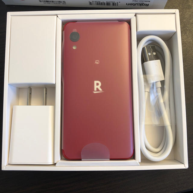 Rakuten Mini レッド（赤） スマホ/家電/カメラのスマートフォン/携帯電話(スマートフォン本体)の商品写真
