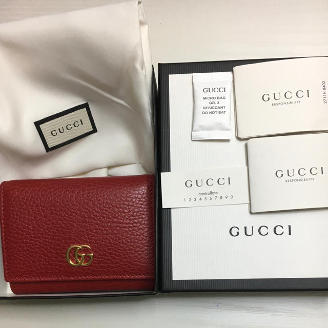 Gucci(グッチ)の最終値下げ！GUCCI プチマーモント　お財布　美品⭐︎ レディースのファッション小物(財布)の商品写真