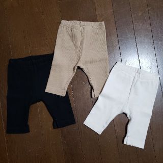 ユニクロ(UNIQLO)の美品　ユニクロ　レギンス　70(パンツ)