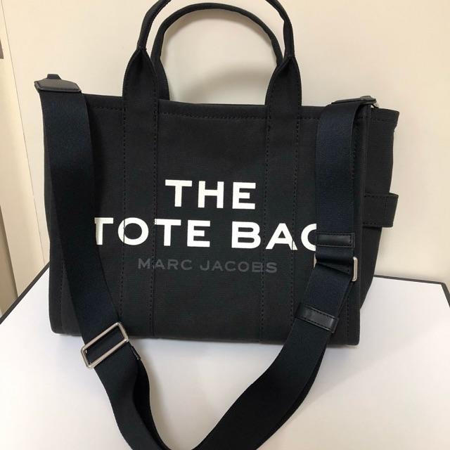 MARC JACOBS(マークジェイコブス)のおつ様専用！新品！Marc Jacobs 大人気THE TOTE BAG  レディースのバッグ(トートバッグ)の商品写真