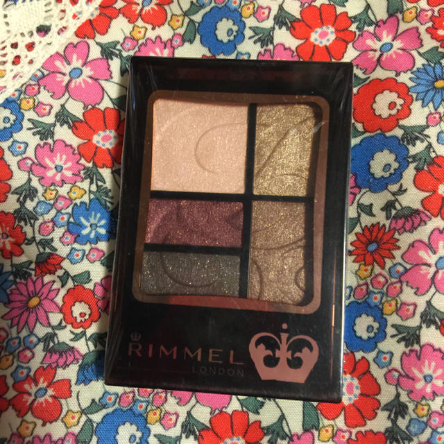 RIMMEL(リンメル)のジェムデュウアイズ 003番 コスメ/美容のベースメイク/化粧品(アイシャドウ)の商品写真