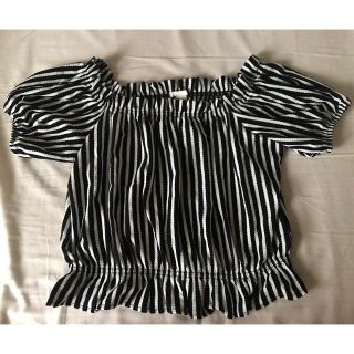 エイチアンドエム(H&M)の※お値下げしました　美品　H&M  オフショルダートップス(カットソー(半袖/袖なし))