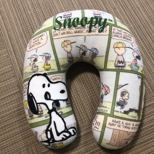 SNOOPY(スヌーピー)の値下げしました！　☆スヌーピー   ネックピロー インテリア/住まい/日用品の日用品/生活雑貨/旅行(旅行用品)の商品写真