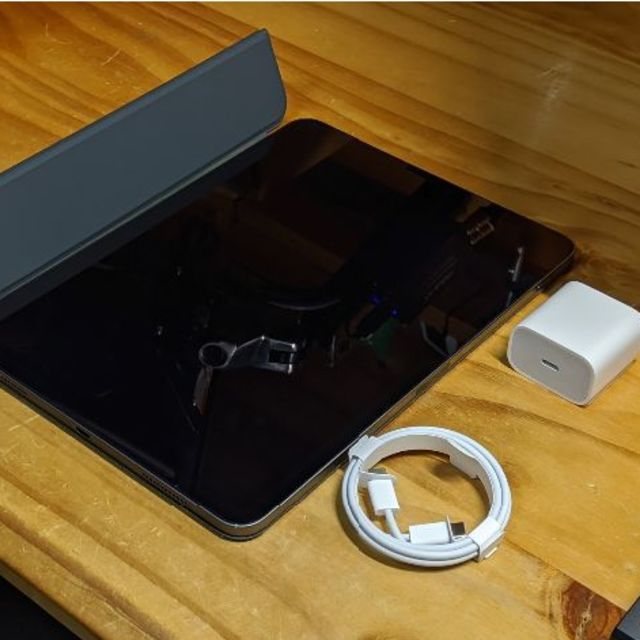 Apple(アップル)のiPad Pro 11インチ 64GB AppleCare+アリ スマホ/家電/カメラのPC/タブレット(タブレット)の商品写真