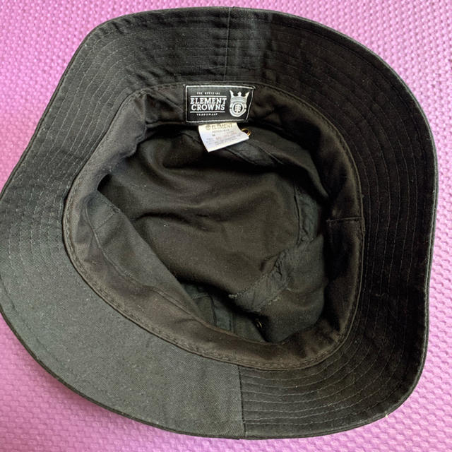 ELEMENT(エレメント)のElementバケットハット（ブラック）&サッコッシュバック（ホワイト） メンズの帽子(ハット)の商品写真