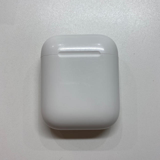 Apple(アップル)のAirPods  スマホ/家電/カメラのオーディオ機器(ヘッドフォン/イヤフォン)の商品写真