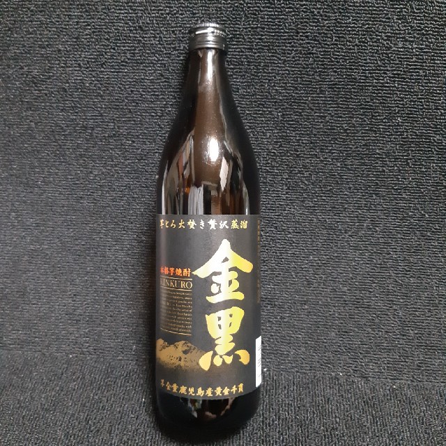 アサヒ(アサヒ)の本格芋焼酎　金黒　25度　900ml　3本 食品/飲料/酒の酒(焼酎)の商品写真