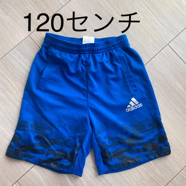 adidas(アディダス)のadidas アディダス　ハーフパンツ キッズ/ベビー/マタニティのキッズ服男の子用(90cm~)(パンツ/スパッツ)の商品写真