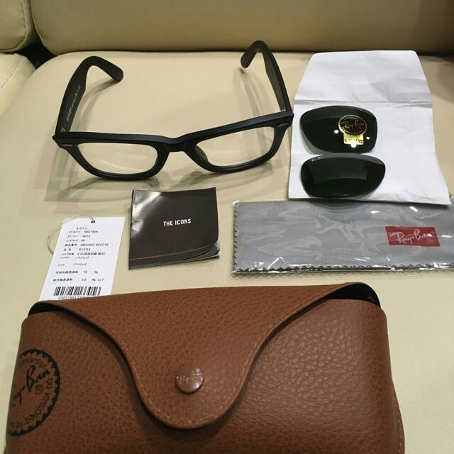 Ray-Ban(レイバン)の2way レイバン　メガネ　サングラス　未使用　正規品 メンズのファッション小物(サングラス/メガネ)の商品写真