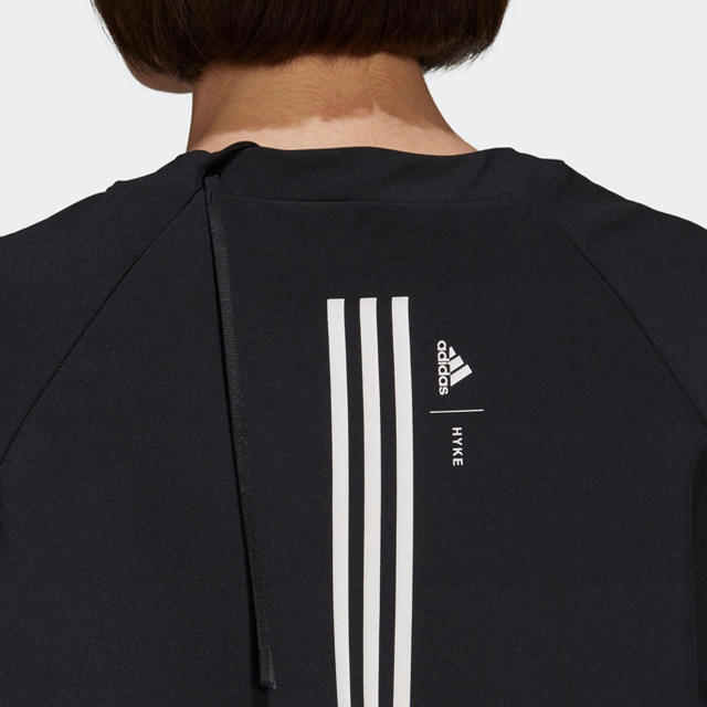 HYKE(ハイク)の週末限定値下げ　adidas by HYKE プルオーバー　ブラック　sサイズ レディースのトップス(カットソー(長袖/七分))の商品写真