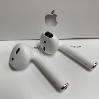 アップル(Apple)のAirPods エアーポッズ　第二世代　第2世代　両耳　左右 エアポッズ　正規品(ヘッドフォン/イヤフォン)