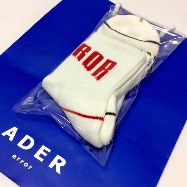 ADER error ロゴ ソックス ホワイト メンズのレッグウェア(ソックス)の商品写真