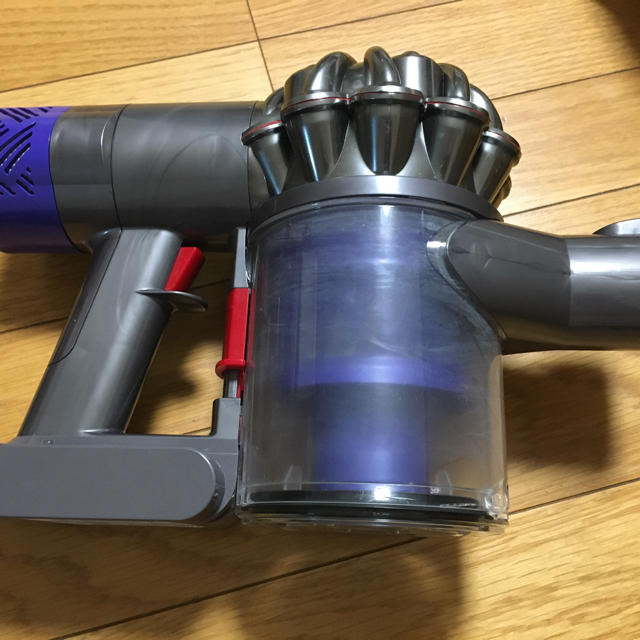 Dyson(ダイソン)のダイソンv6 掃除機 スマホ/家電/カメラの生活家電(掃除機)の商品写真