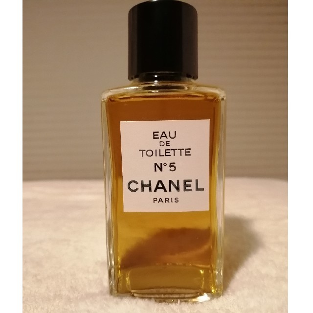 CHANEL(シャネル)のシャネル　香水　シャネル　N °5　シャネル　オードトワレ コスメ/美容の香水(香水(女性用))の商品写真