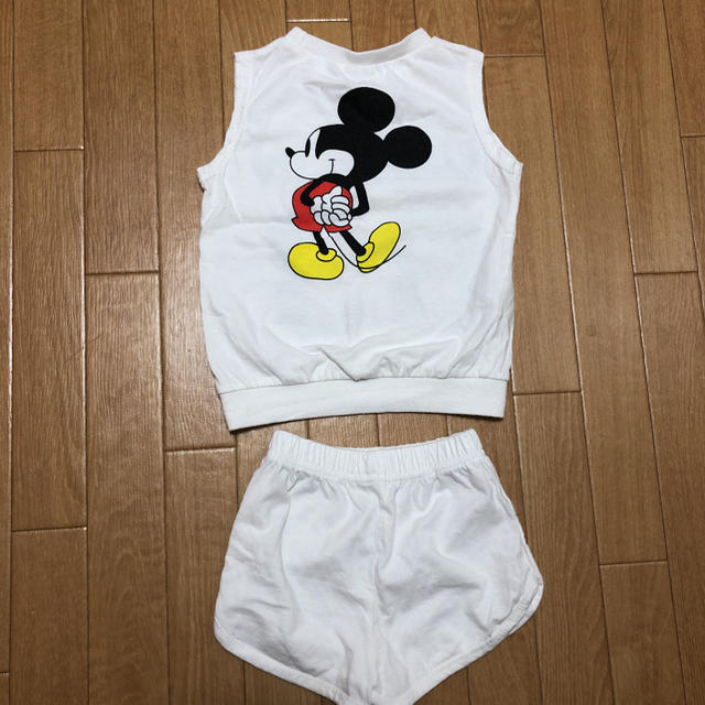 Disney(ディズニー)のミッキーセットアップ キッズ/ベビー/マタニティのキッズ服男の子用(90cm~)(Tシャツ/カットソー)の商品写真