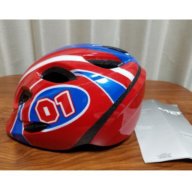MET(メット)のキッズ　ヘルメット　ＭＥＴ スポーツ/アウトドアの自転車(その他)の商品写真