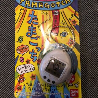 バンダイ(BANDAI)の初代　たまごっち　白 TAMAGOTCH(その他)