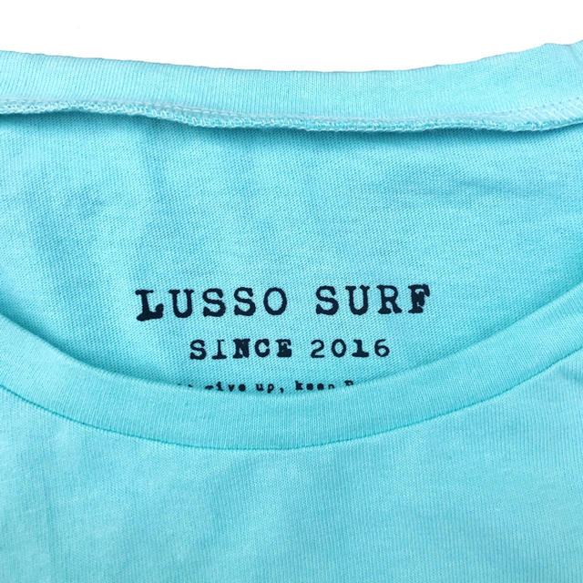 BAYFLOW(ベイフロー)のSafariコーデ☆LUSSO SURF レトロプリントTシャツ　Sサイズ☆ メンズのトップス(Tシャツ/カットソー(半袖/袖なし))の商品写真