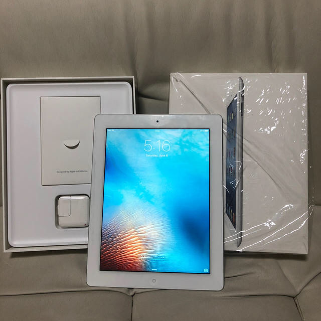 完動品　iPad3 32GB  WIFIモデル　アイパッド　第3世代