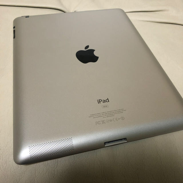 iPad - iPad3 第3世代 32GB Wi-Fiモデル ケース付きの通販 by