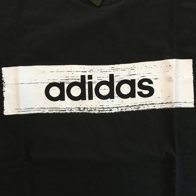 adidas(アディダス)の【新品】アディダス　半袖Tシャツ　サイズM   ブラック メンズのトップス(Tシャツ/カットソー(半袖/袖なし))の商品写真