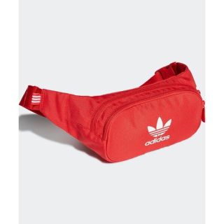 アディダス(adidas)のadidas ウエストポーチ 赤(ボディバッグ/ウエストポーチ)