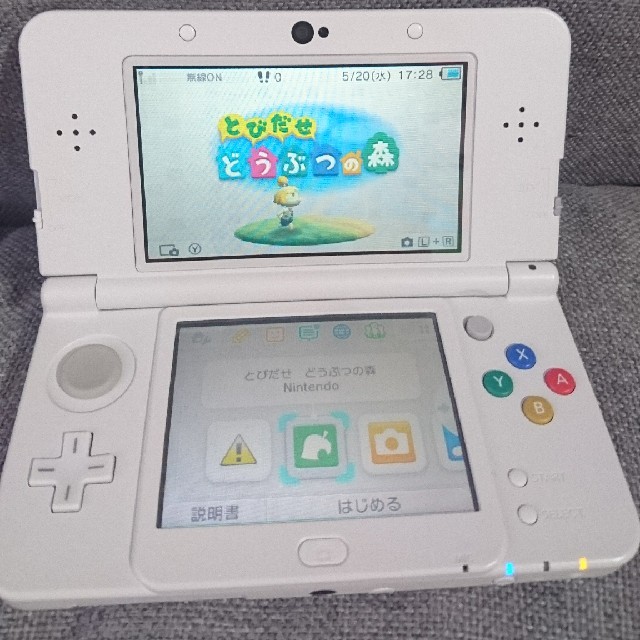 ニンテンドー3DS(ニンテンドー3DS)のnewニンテンドー3DS+ソフト2本セット エンタメ/ホビーのゲームソフト/ゲーム機本体(携帯用ゲーム機本体)の商品写真