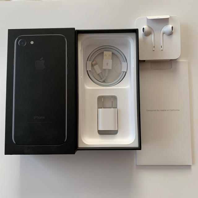 iPhone 7 Jet Black 128 GB SIMフリー　新品　未開封 3