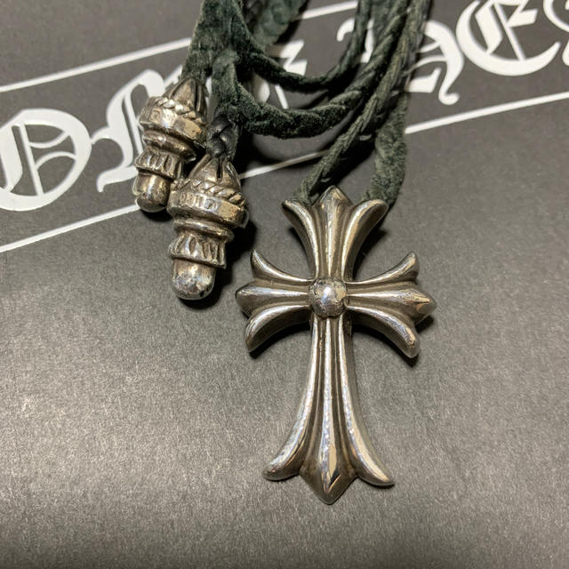 Chrome Hearts(クロムハーツ)のクロムハーツ　スモールCHクロスペンダント メンズのアクセサリー(ネックレス)の商品写真