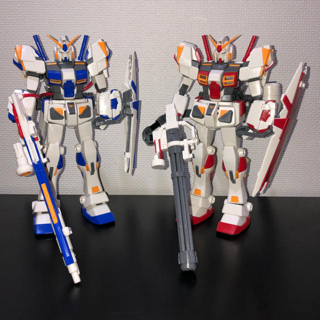 BANDAI(バンダイ)の■ガンプラ■ MGガンダム4号機&5号機 2機セット エンタメ/ホビーのおもちゃ/ぬいぐるみ(プラモデル)の商品写真