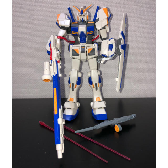 BANDAI(バンダイ)の■ガンプラ■ MGガンダム4号機&5号機 2機セット エンタメ/ホビーのおもちゃ/ぬいぐるみ(プラモデル)の商品写真