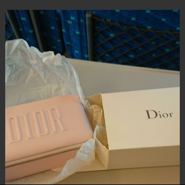 Christian Dior(クリスチャンディオール)のDior ジュエリーボックス  〈試供品付〉 インテリア/住まい/日用品のインテリア小物(小物入れ)の商品写真