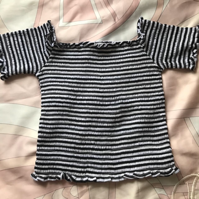 ZARA(ザラ)のZara♡トップス レディースのトップス(カットソー(半袖/袖なし))の商品写真