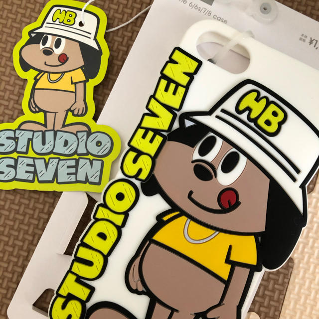 GU(ジーユー)のHB君　GU STUDIO SEVEN iPhoneケース スマホ/家電/カメラのスマホアクセサリー(iPhoneケース)の商品写真