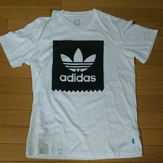 adidas(アディダス)のアディダス オリジナルス tシャツ ２着 メンズのトップス(Tシャツ/カットソー(半袖/袖なし))の商品写真