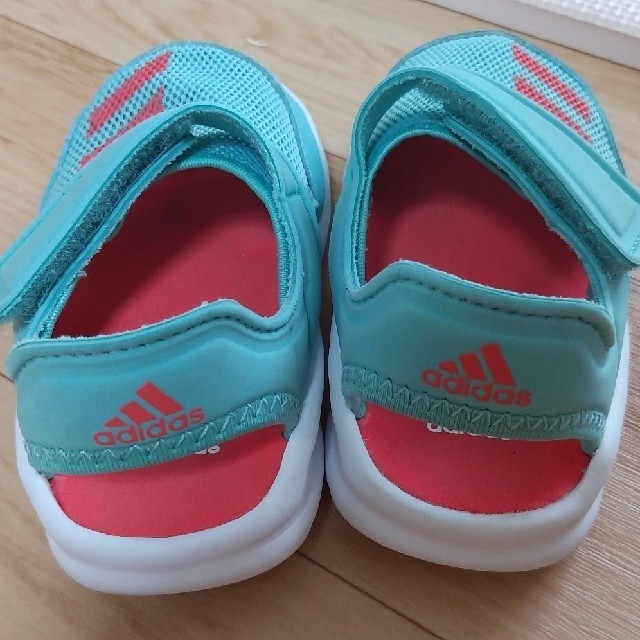 adidas(アディダス)のアディダス　キッズ用　サマーシューズ　サンダル キッズ/ベビー/マタニティのベビー靴/シューズ(~14cm)(スニーカー)の商品写真