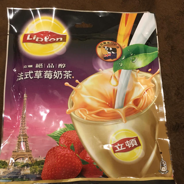 ⭐️台灣 リプトン イチゴミルクティー　21g ×15包入り    食品/飲料/酒の飲料(茶)の商品写真