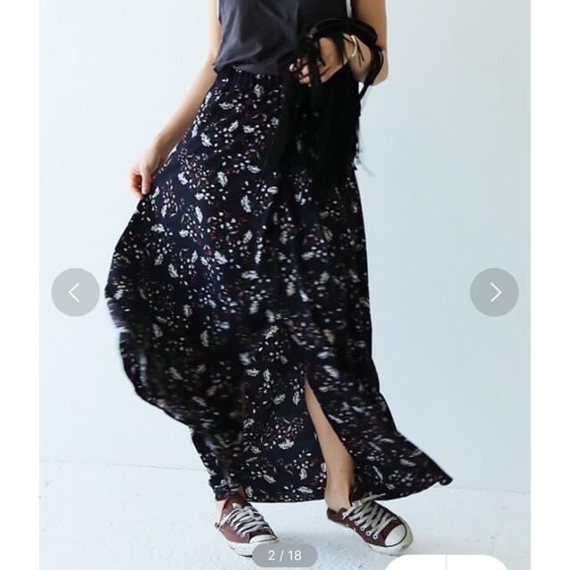 TODAYFUL(トゥデイフル)のTODAYFUL  フラワースリットスカート レディースのスカート(ロングスカート)の商品写真