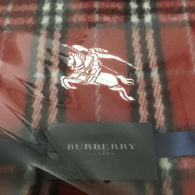 BURBERRY(バーバリー)の新品BURBERRY  LONDONハーフケット インテリア/住まい/日用品の寝具(毛布)の商品写真