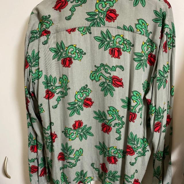 UNUSED(アンユーズド)のSサイズ unused rose pattern long shirts 薔薇 メンズのトップス(シャツ)の商品写真