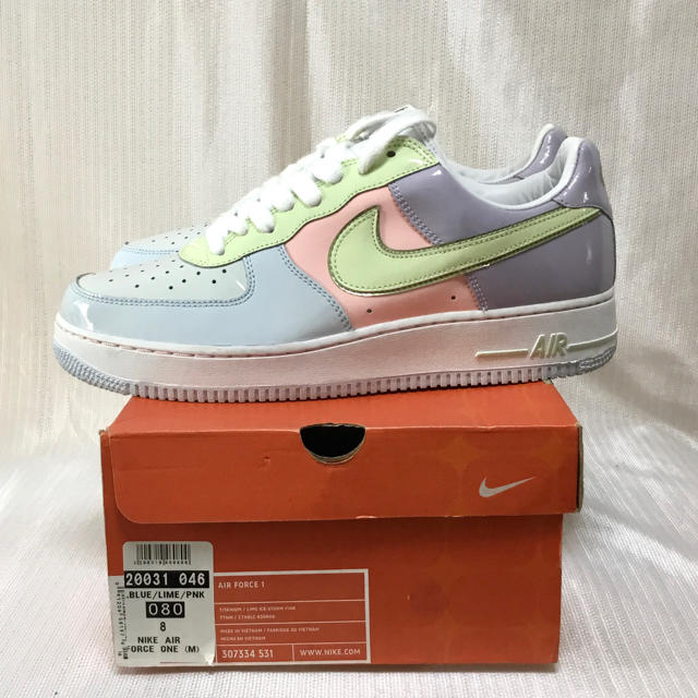 NIKE(ナイキ)の新品同様品 希少 初期　イースター NIKE AIR FORCE 1 LOW メンズの靴/シューズ(スニーカー)の商品写真