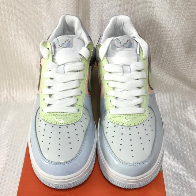 NIKE(ナイキ)の新品同様品 希少 初期　イースター NIKE AIR FORCE 1 LOW メンズの靴/シューズ(スニーカー)の商品写真