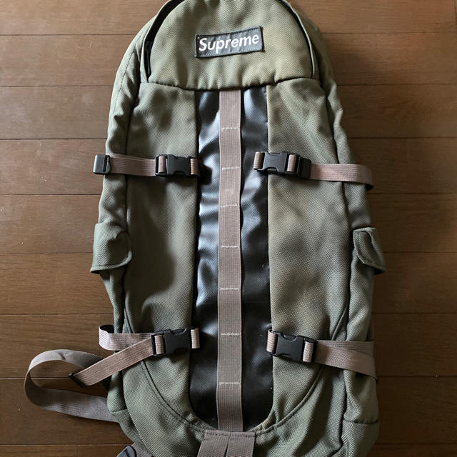 Supreme - 【レア】バックパックの通販 by @@@'s shop|シュプリーム