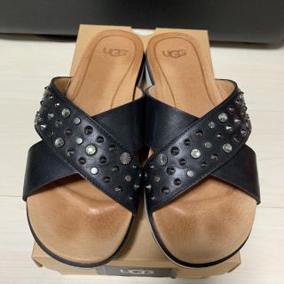 アグ(UGG)のにじ &バロさん専用★UGG KARI STUDDED BLING 23.5cm(サンダル)