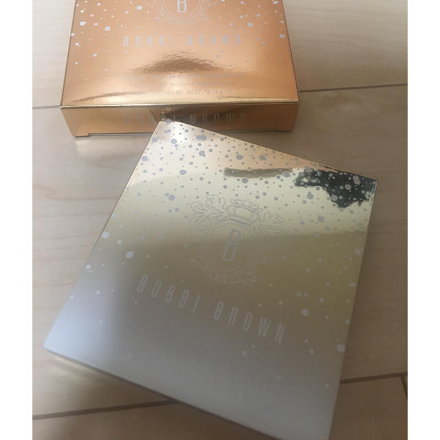 BOBBI BROWN(ボビイブラウン)の【レア・限定品！】【BOBBI BROWN】アイシャドウパレット コスメ/美容のベースメイク/化粧品(アイシャドウ)の商品写真