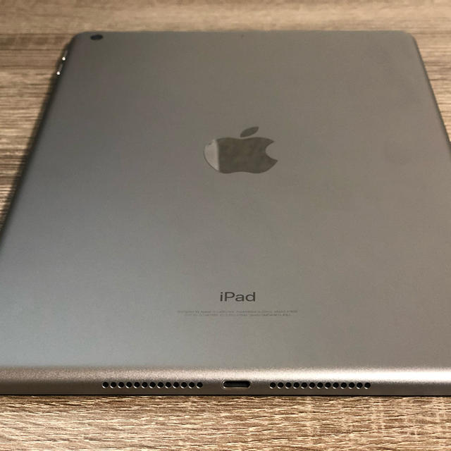 iPad 第6世代　32GB 美品