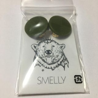 ケービーエフ(KBF)のSMELLY イヤリング(イヤリング)